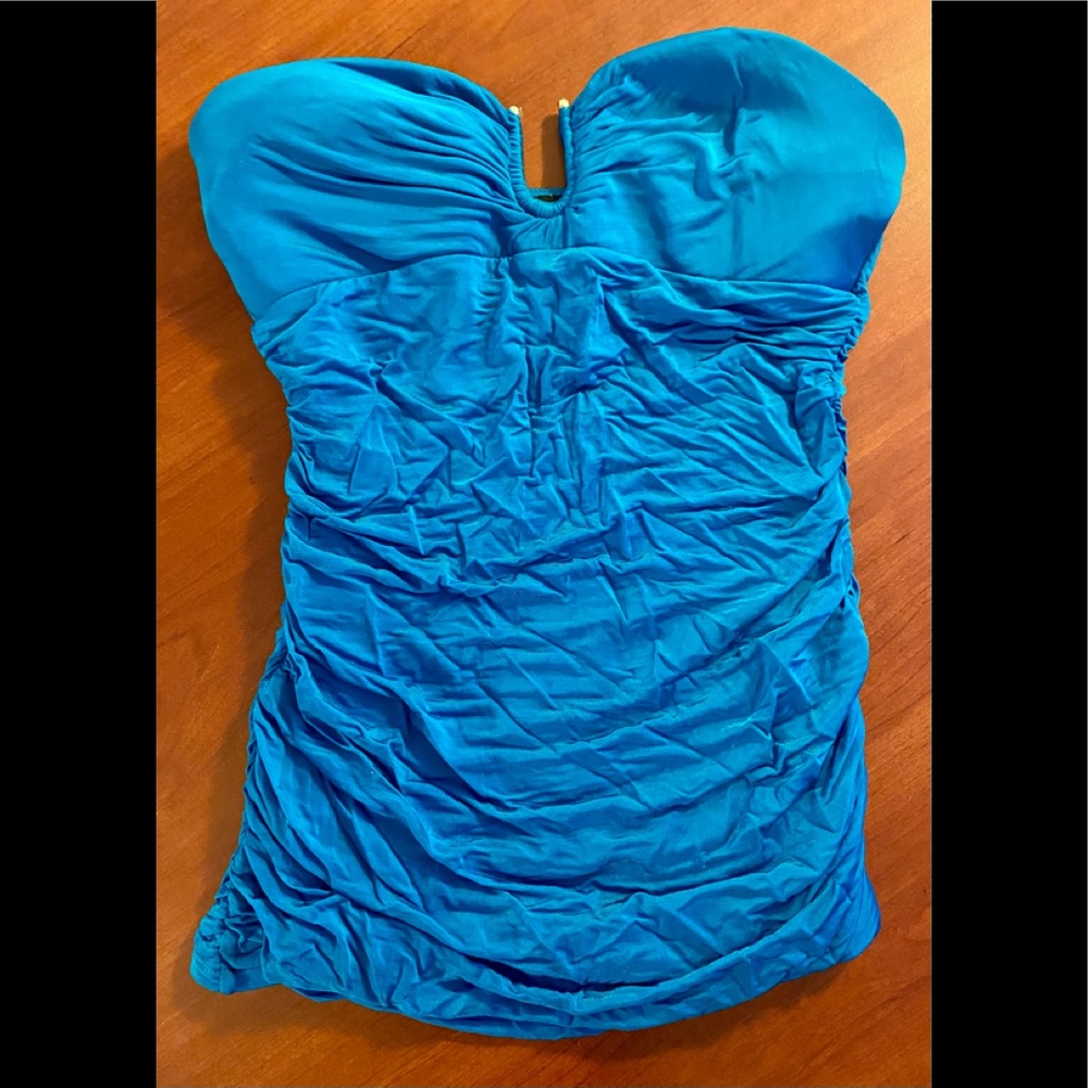 Bebe Women’s Top. NWOT.